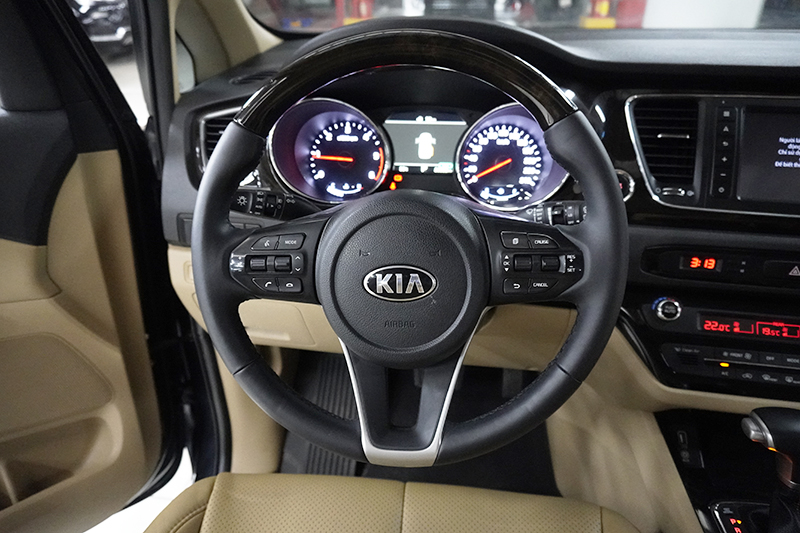 Kia Sedona DATH 2.2AT 2020 - 10