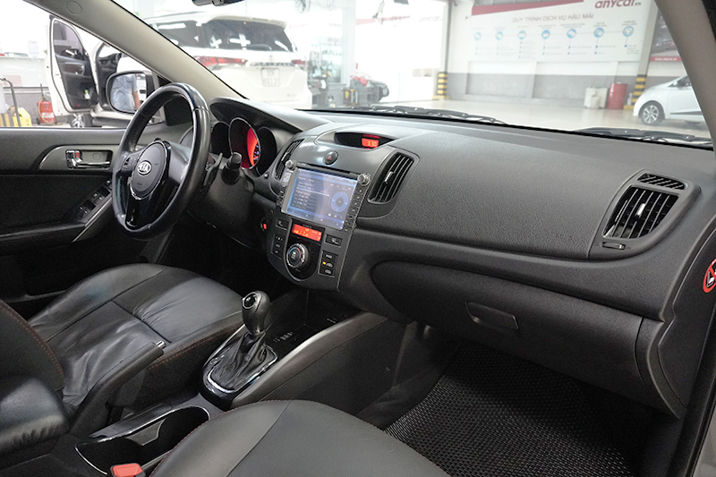 Kia Forte 1.6AT 2013 - 10