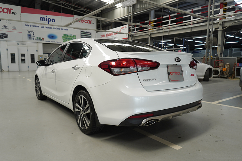 Kia Cerato 1.6MT 2018 - 8