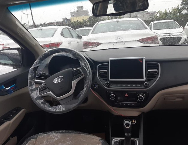 Khoang nội thất của Hyundai Accent 1.4 AT Đặc biệt