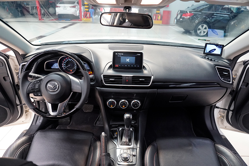 Mazda 3 Sedan 1.5AT 2016 - 13