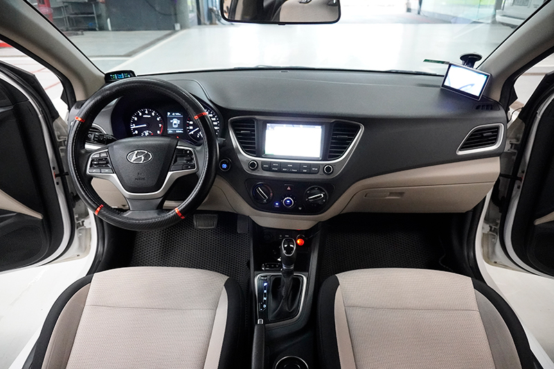 Hyundai Accent 1.4AT 2019 - 13