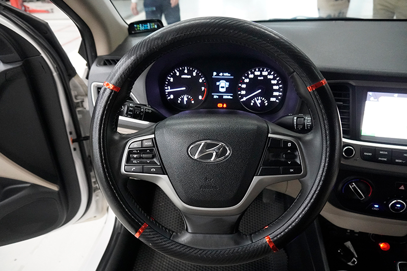 Hyundai Accent 1.4AT 2019 - 10