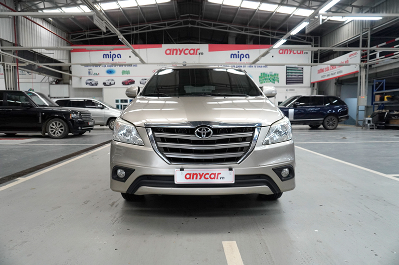 Toyota Innova 2.0AT 2016 - 2