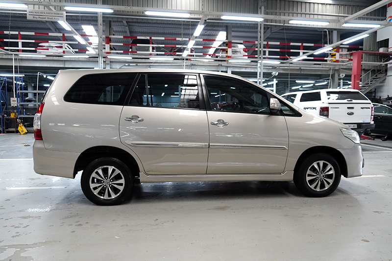 Toyota Innova 2.0AT 2016 - 4