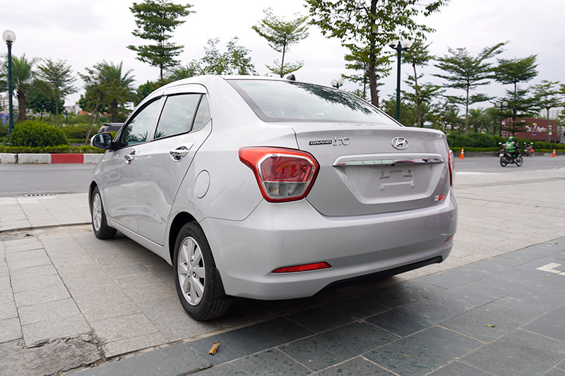 Hyundai i10 Sedan 1.2AT 2016 - 8