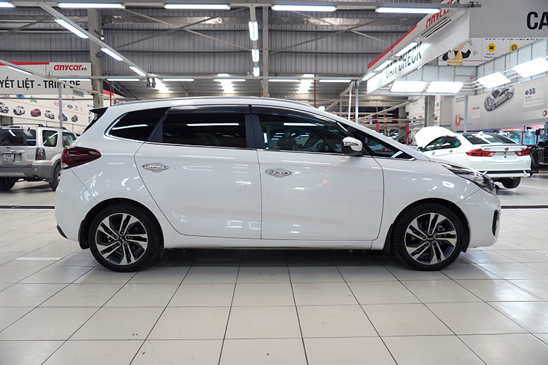 Kia Rondo GAT 2.0L 2019 - 4