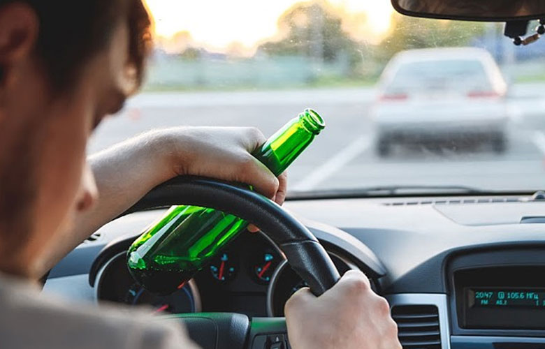 Uống rượu bia khi lái xe