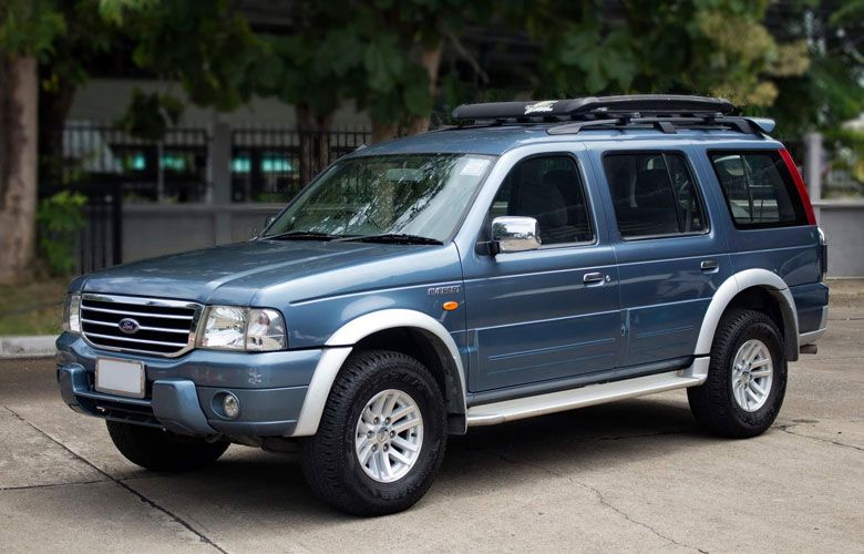 Ford Everest 2005 cũng góp mặt trong danh sách xe cũ dưới 200 triệu VND lần này