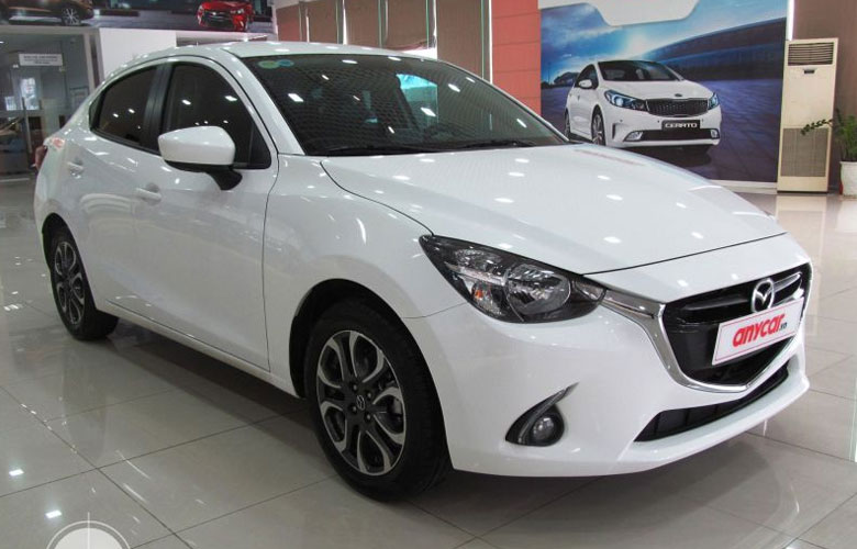 Mazda 2 2016 là mẫu xe cũ sang trọng có giá dưới 400 triệu VND