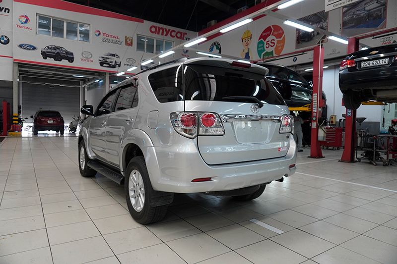 Toyota Fortuner 2.5MT 2014 - 8