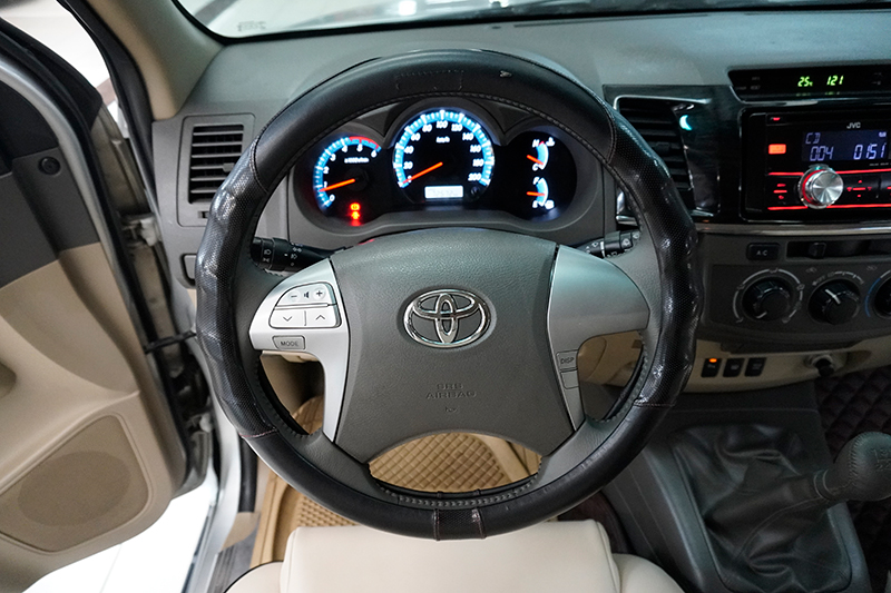 Toyota Fortuner 2.5MT 2014 - 10