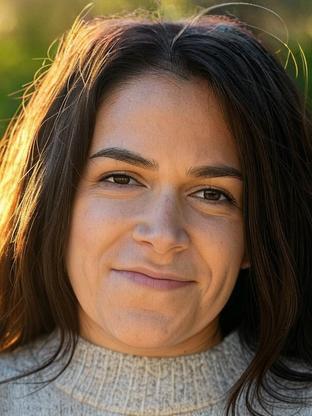 Abbi Jacobson — celebrity look-alike to Cecily Strong