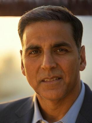 Akshay Kumar — celebrity look-alike to Barry Pepper