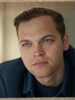Alexander Calvert — celebrity look-alike to Christopher Briney