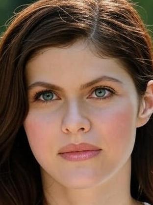 Alexandra Daddario — celebrity look-alike to Phillipa Soo