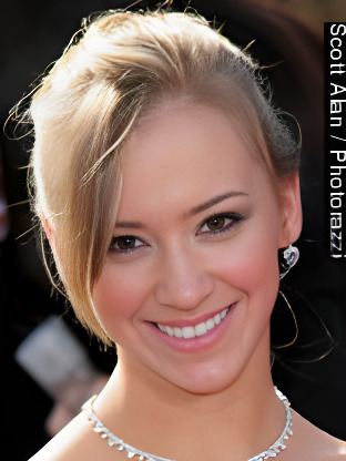 Andrea Bowen — celebrity look-alike to Susannah Fielding