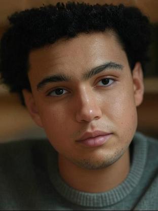 Archie Madekwe — celebrity look-alike to Ramy Youssef