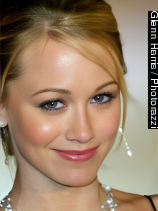 Christine Taylor — celebrity look-alike to Kaley Cuoco