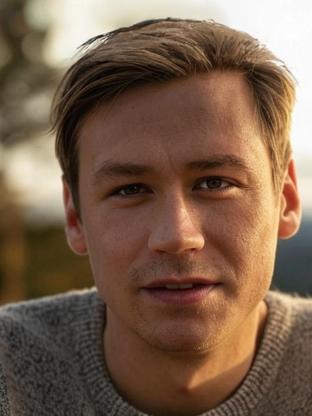 David Kross — celebrity look-alike to River Phoenix