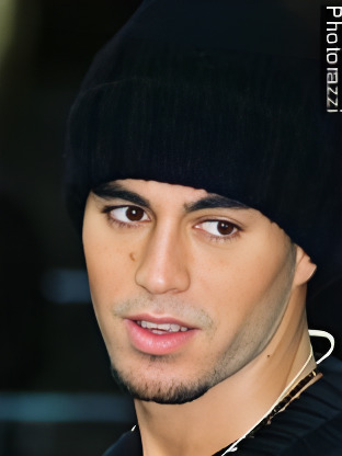 Enrique Iglesias — celebrity look-alike to Jason Ritter