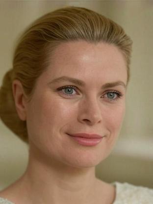 Grace Kelly — celebrity look-alike to Sandra Dee