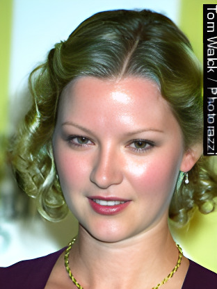 Gretchen Mol — celebrity look-alike to Jennifer Lien