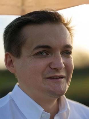 Jack Gleeson — celebrity look-alike to Joe Keery