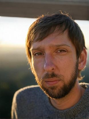 Joel David Moore — celebrity look-alike to Simon Helberg