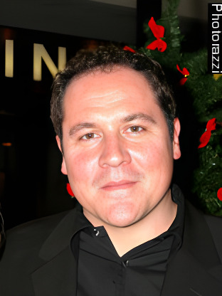 Jon Favreau — celebrity look-alike to Mark Hoppus