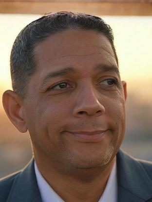Keith Silverstein — celebrity look-alike to Charlie Barnett