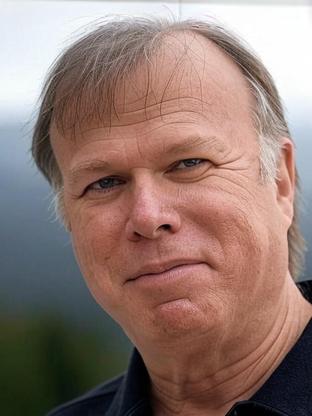 Kevin Tighe — celebrity look-alike to Timothy Spall