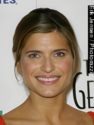 Lake Bell — celebrity look-alike to Anna Kendrick