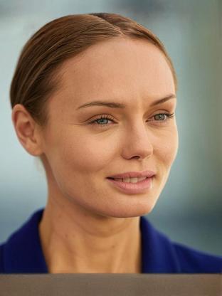 Laura Haddock — celebrity look-alike to Deborah Ann Woll