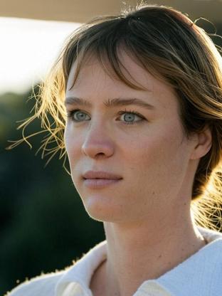 Mackenzie Davis — celebrity look-alike to Carly Schroeder