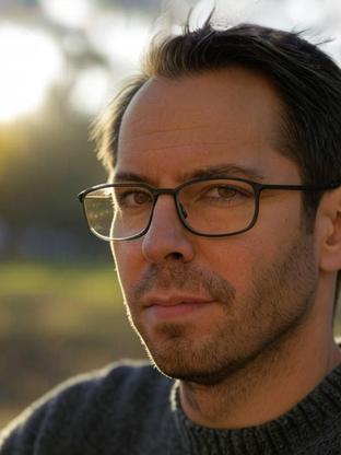 Martin Starr — celebrity look-alike to Judd Nelson