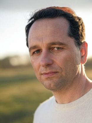 Matthew Rhys — celebrity look-alike to Toby Leonard Moore