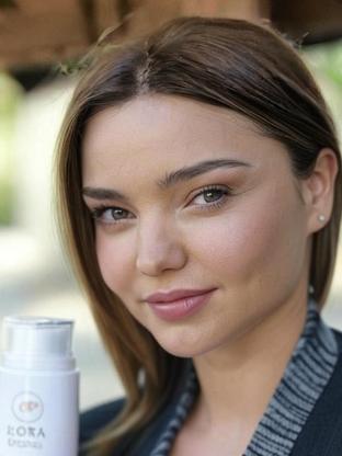 Miranda Kerr — celebrity look-alike to India Eisley