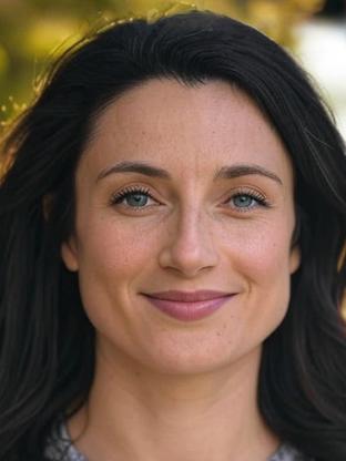 Natasha O'Keeffe — celebrity look-alike to Alexandra Hedison