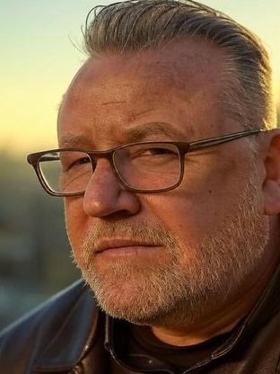 Ray Winstone — celebrity look-alike to Hulk Hogan