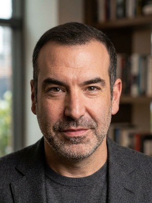 Rick Hoffman — celebrity look-alike to James Murray