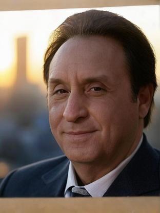 Ron Silver — celebrity look-alike to Edgar Ramírez