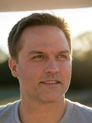 Scott Porter — celebrity look-alike to Chris Pratt