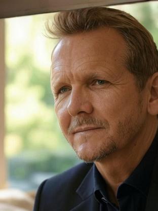 Sebastian Roché — celebrity look-alike to Morgan Spurlock
