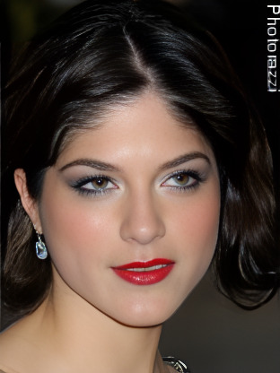 Selma Blair — celebrity look-alike to Nicole de Boer