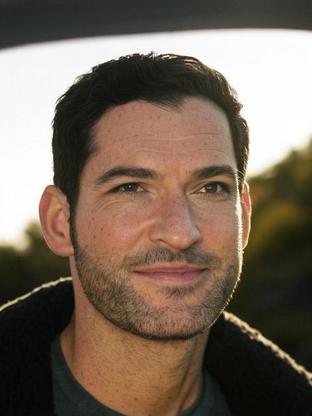 Tom Ellis — celebrity look-alike to Jay Duplass