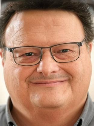 Wayne Knight — celebrity look-alike to Tom Arnold