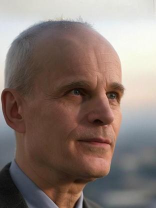 Zeljko Ivanek — celebrity look-alike to John Waters