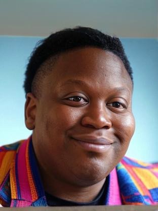 Person who looks like Kenan Thompson