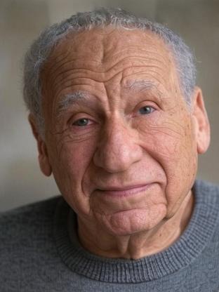 Person who looks like Walter Matthau
